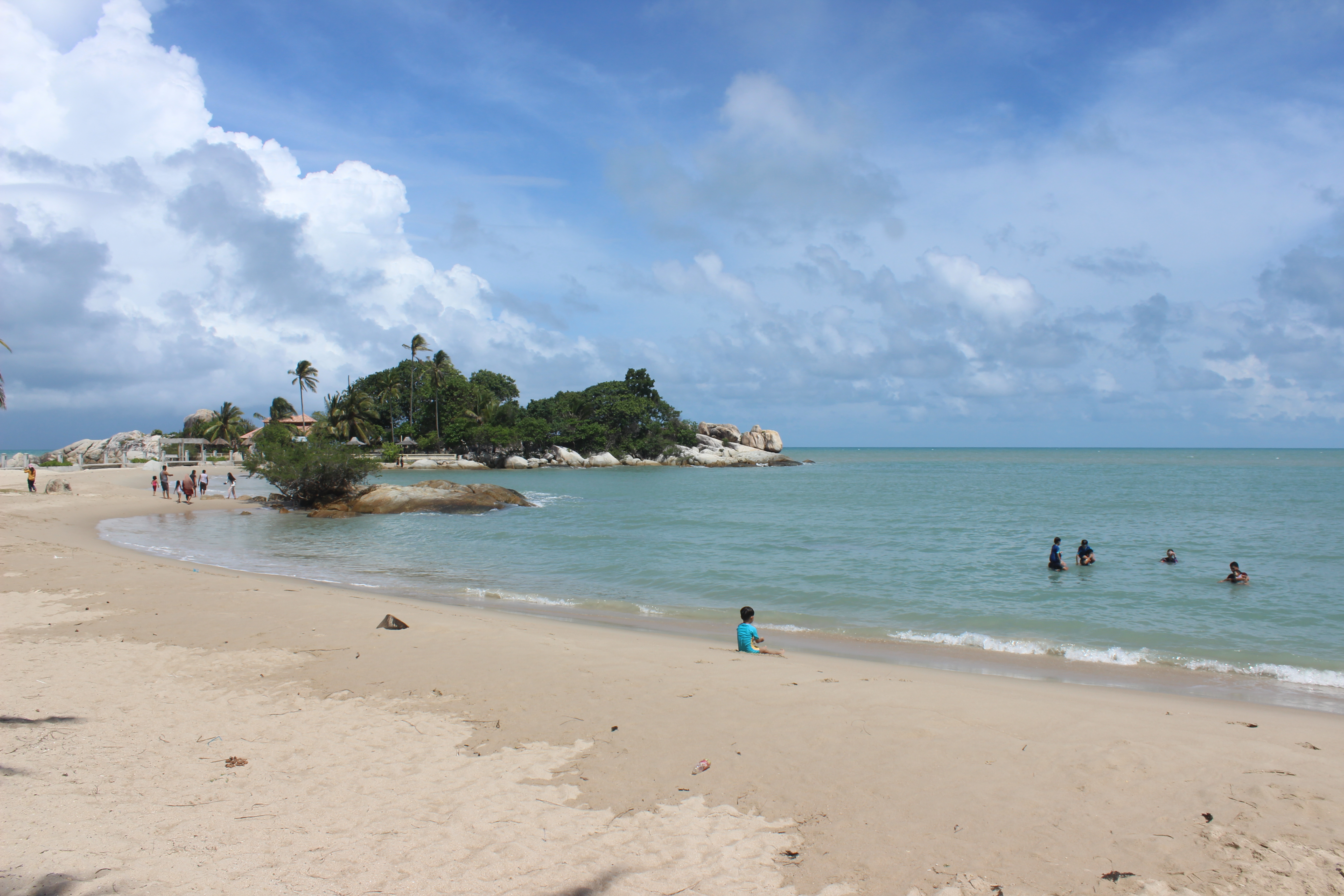 Pantai Parai Tenggiri